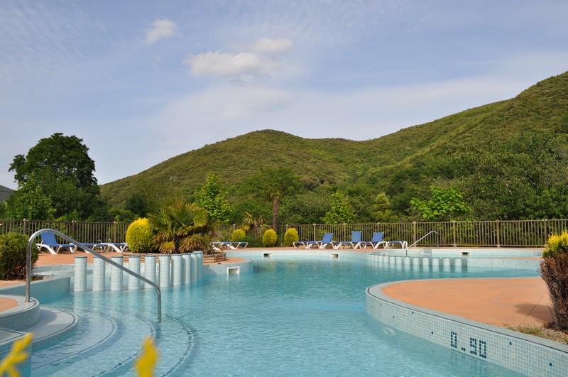 Camping 4 étoiles avec piscine chauffée dans le 34