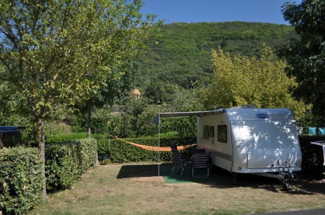 Caravane sur emplacement Grand Confort